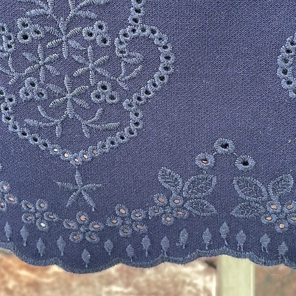 Cupcakes and Cashmere Skirt NWT Scalloped Floral Embroidery Mini Blue Size 6 - Picture 9 of 16